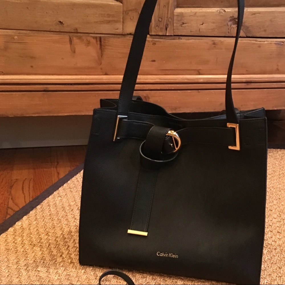 Calvin Klein Nola Tote 🎉🎉BlackFriday SALE $50 🎉